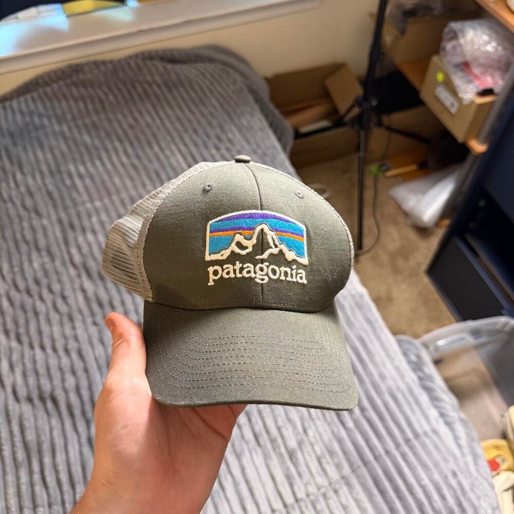 Early 2000’s Patagonia Embroidered Hat SnapBack One Size